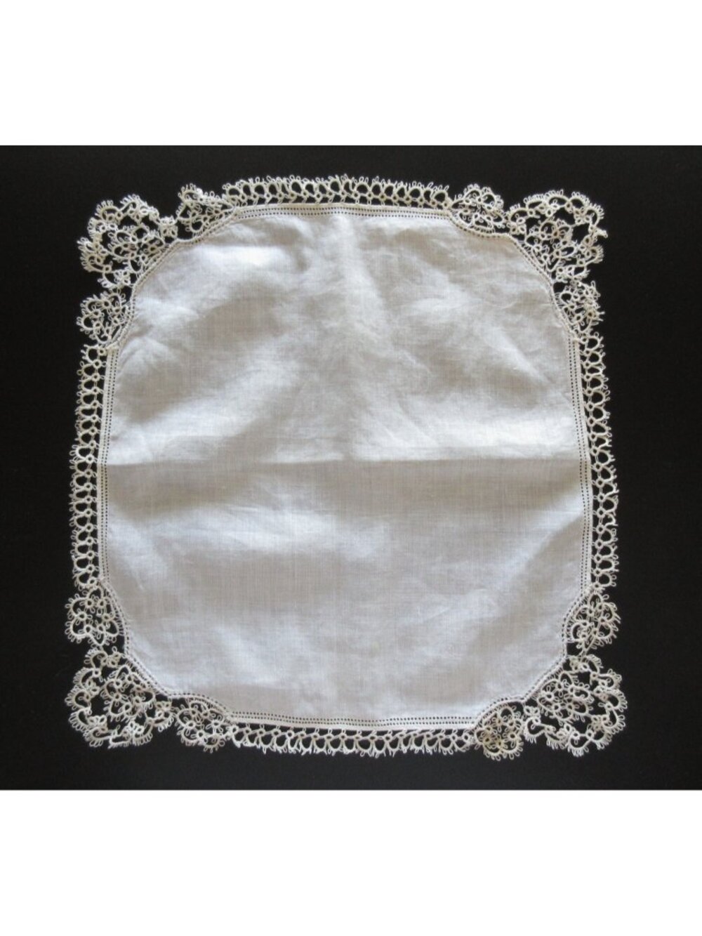 Linen Hanky White On White Hand Tatted Lace Edging Bridal Wedding Vintage